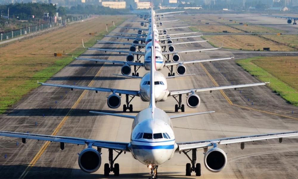 Αντιμέτωπες με λουκέτο οι αεροπορικές εταιρείες λόγω πανδημίας